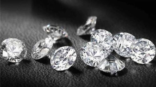 钻石的成分也是碳,地球上二氧化碳那么多,可以用来做钻石吗